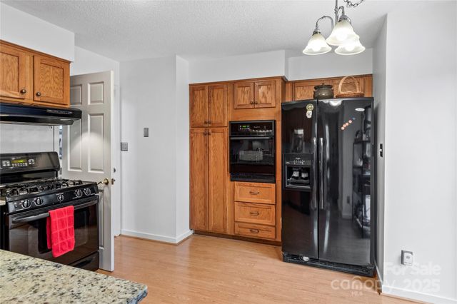 224 Forest Brook Drive, Winston Salem, NC 27106