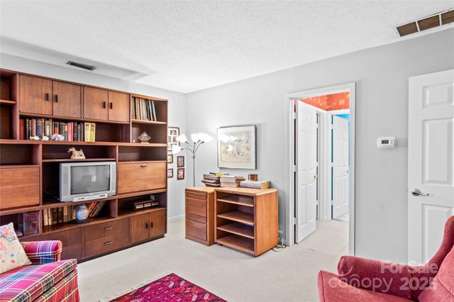 224 Forest Brook Drive, Winston Salem, NC 27106