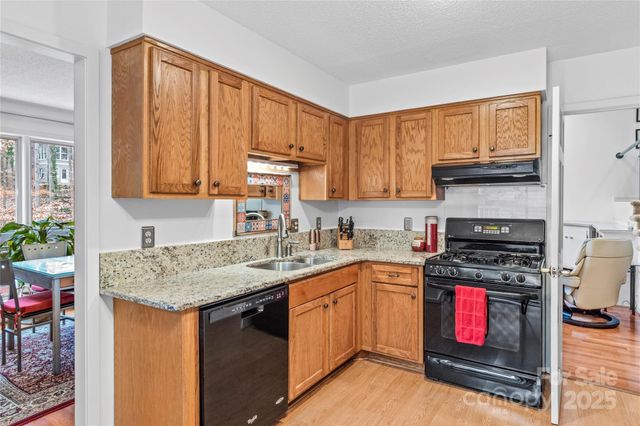 224 Forest Brook Drive, Winston Salem, NC 27106