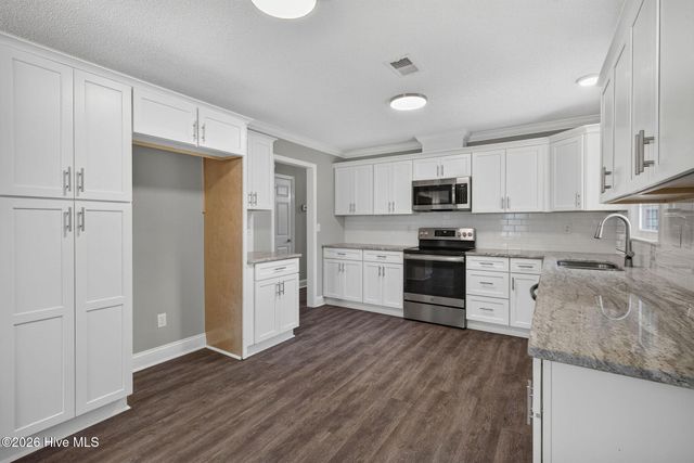 110 Scottsdale Drive, Wilmington, NC 28411
