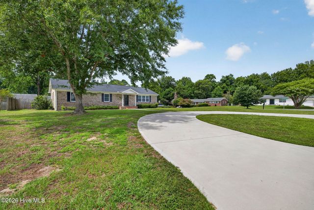 110 Scottsdale Drive, Wilmington, NC 28411