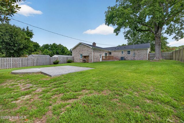 110 Scottsdale Drive, Wilmington, NC 28411
