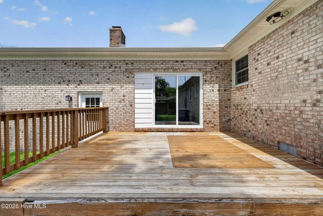 110 Scottsdale Drive, Wilmington, NC 28411