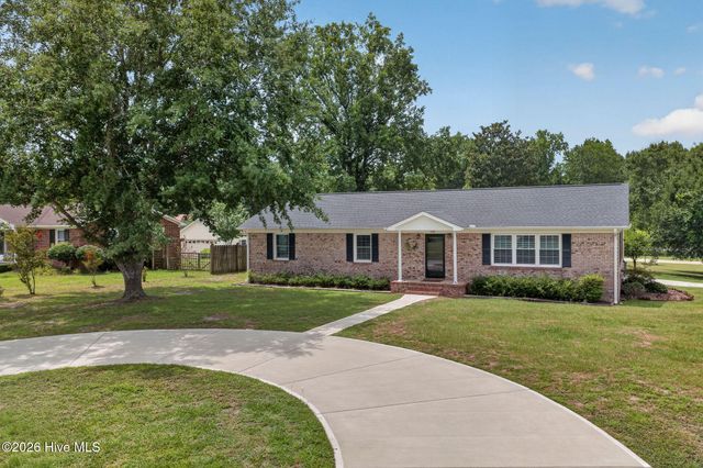 110 Scottsdale Drive, Wilmington, NC 28411