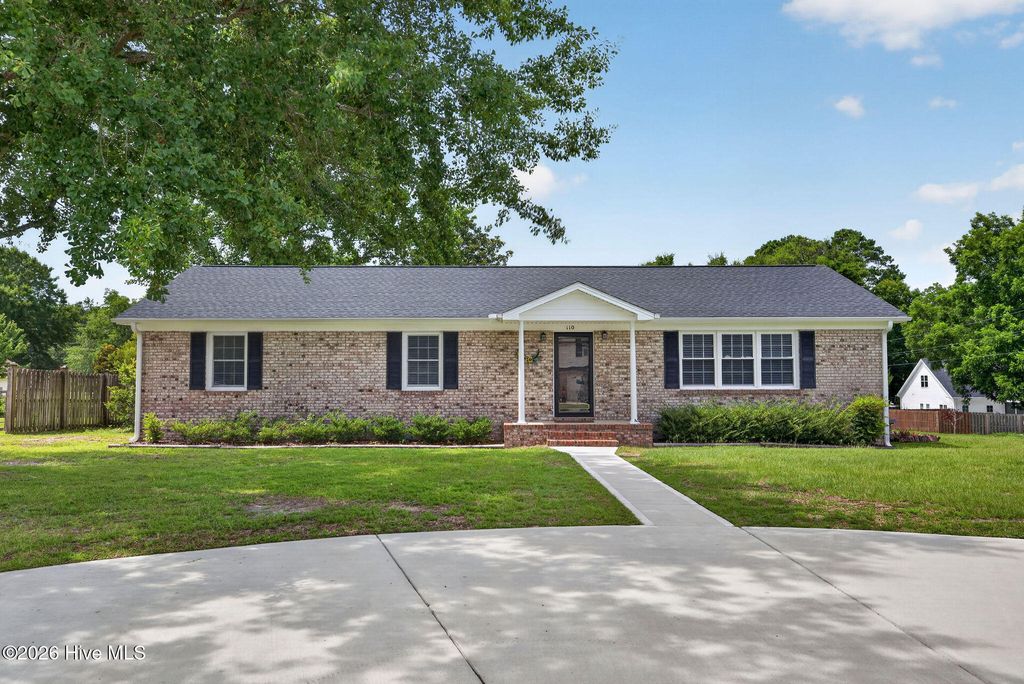 110 Scottsdale Drive, Wilmington, NC 28411