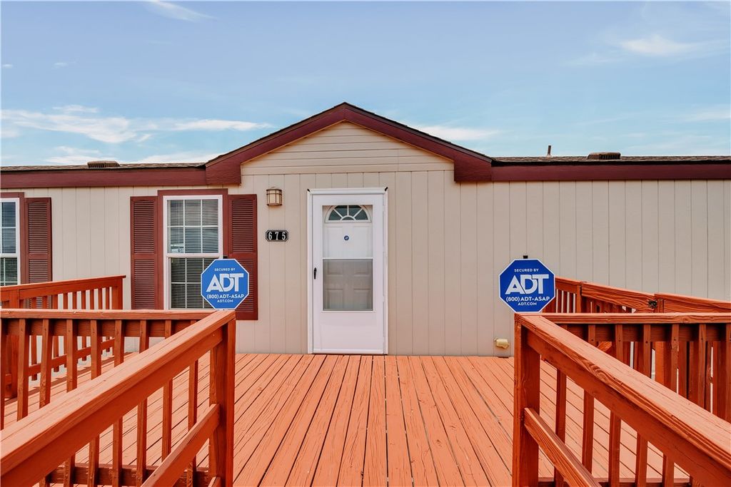 675 County Road 3031, Orange Grove, TX 78372