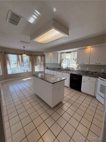 838 W Bogart Court, Beverly Hills, FL 34465