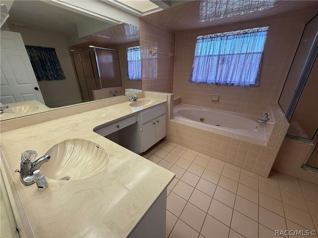 838 W Bogart Court, Beverly Hills, FL 34465