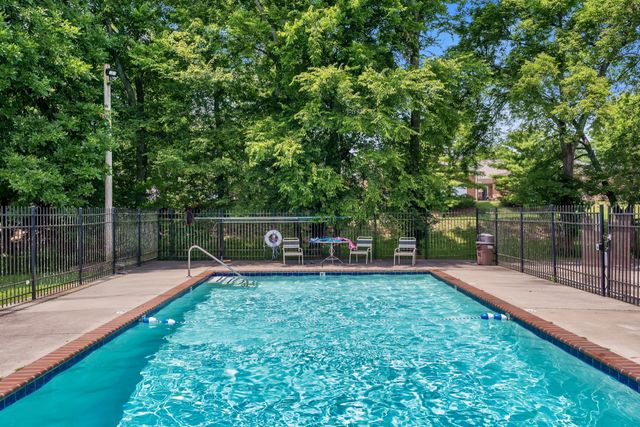 2116 Hobbs Rd Apt M1, Nashville, TN 37215