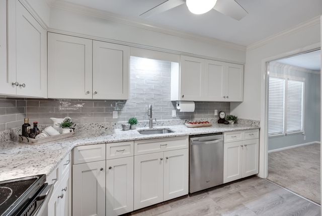 2116 Hobbs Rd Apt M1, Nashville, TN 37215