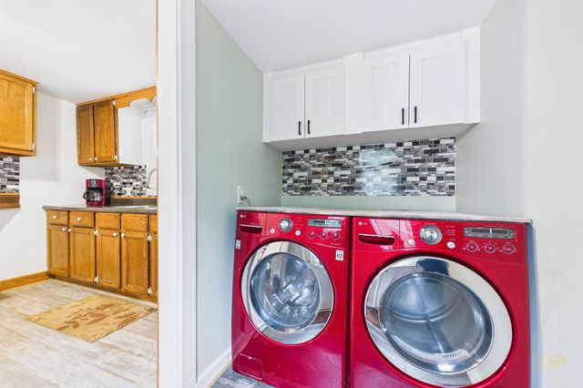 568 Berkley St, Berkley, MA 02779