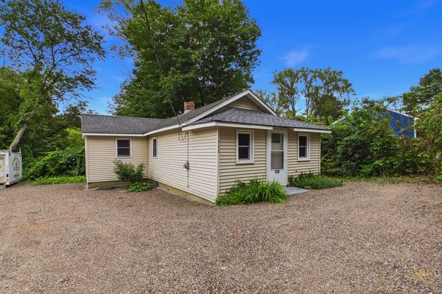 568 Berkley St, Berkley, MA 02779