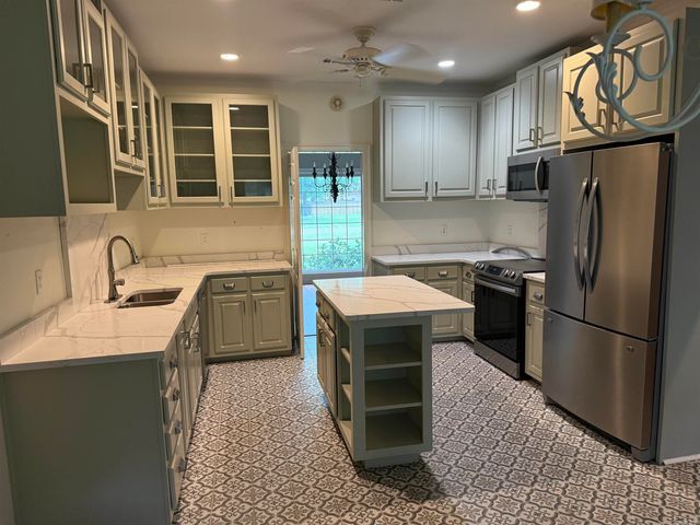 208 Delta Dr Drive, Marion, AR 72364