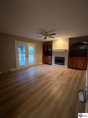 368 Woodsbend Drive, Elizabethtown, KY 42701