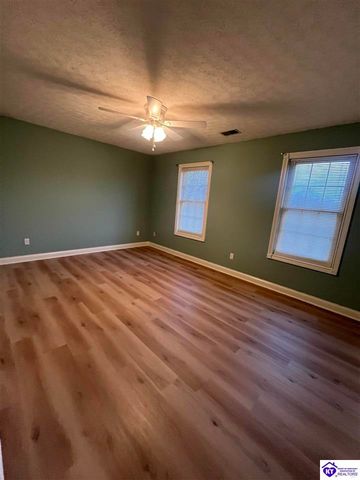 368 Woodsbend Drive, Elizabethtown, KY 42701