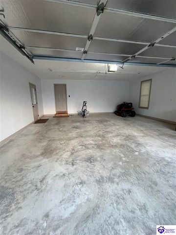 368 Woodsbend Drive, Elizabethtown, KY 42701