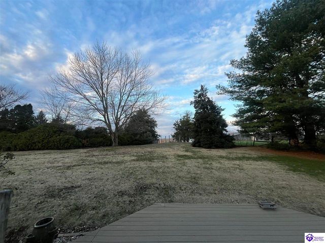 368 Woodsbend Drive, Elizabethtown, KY 42701