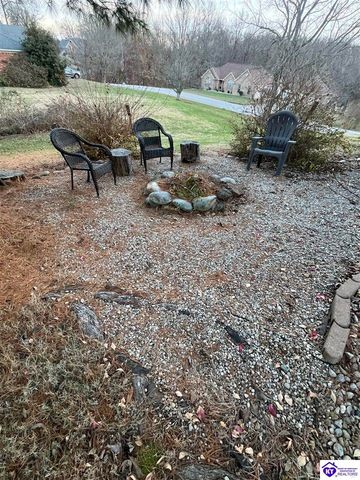 368 Woodsbend Drive, Elizabethtown, KY 42701