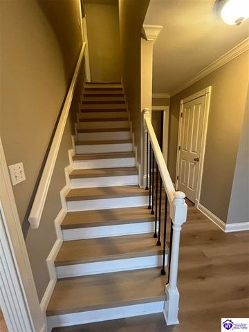 368 Woodsbend Drive, Elizabethtown, KY 42701