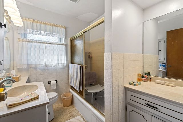 1204 Waving Willow Drive, Kettering, OH 45409