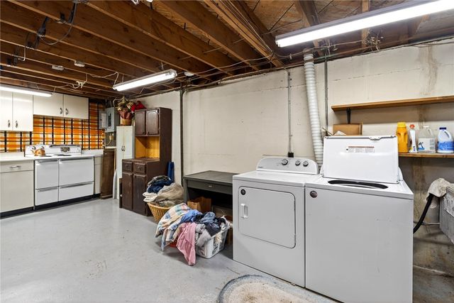 1204 Waving Willow Drive, Kettering, OH 45409