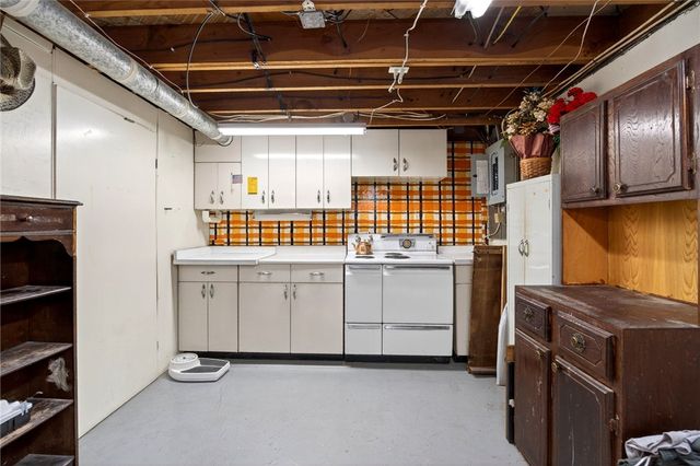 1204 Waving Willow Drive, Kettering, OH 45409