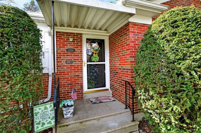 1204 Waving Willow Drive, Kettering, OH 45409