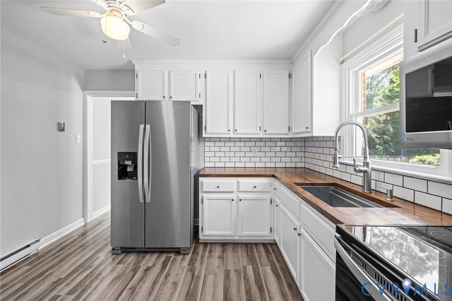 12089 Sunset Dr, Ashland, VA 23005