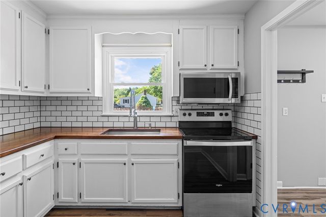 12089 Sunset Dr, Ashland, VA 23005