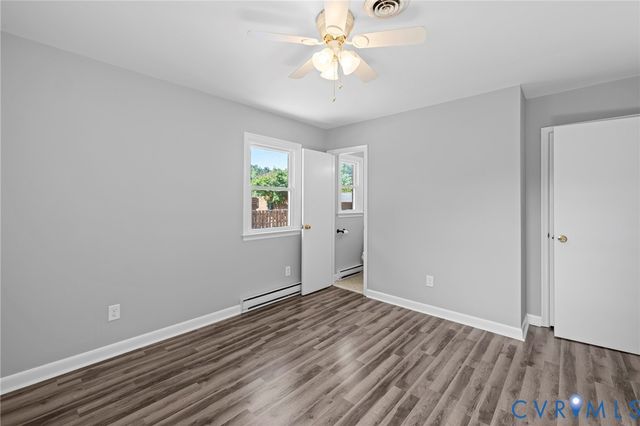 12089 Sunset Dr, Ashland, VA 23005