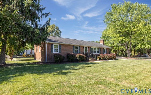 12089 Sunset Dr, Ashland, VA 23005