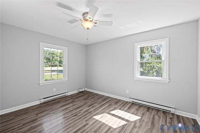 12089 Sunset Dr, Ashland, VA 23005