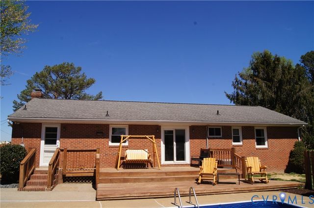 12089 Sunset Dr, Ashland, VA 23005