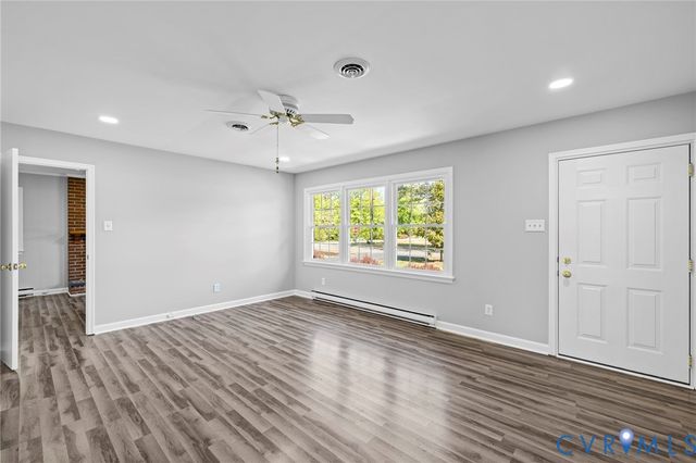 12089 Sunset Dr, Ashland, VA 23005