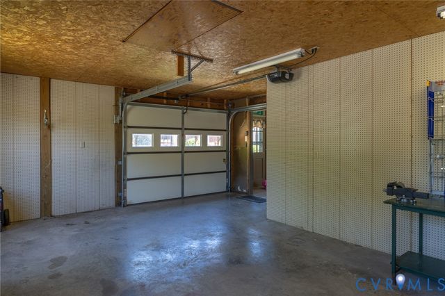 12089 Sunset Dr, Ashland, VA 23005