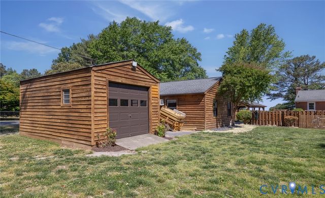 12089 Sunset Dr, Ashland, VA 23005