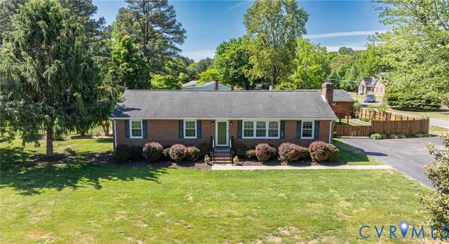 12089 Sunset Dr, Ashland, VA 23005