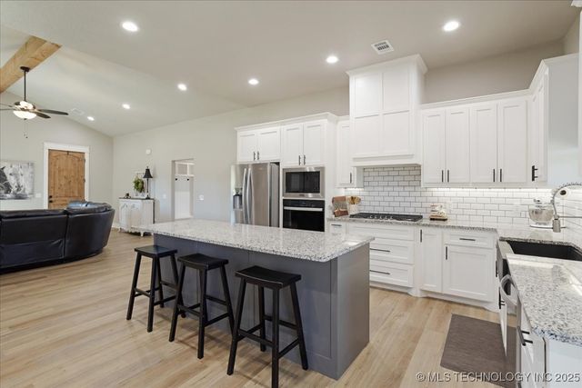 2 Wilderness N, Calera, OK 74730