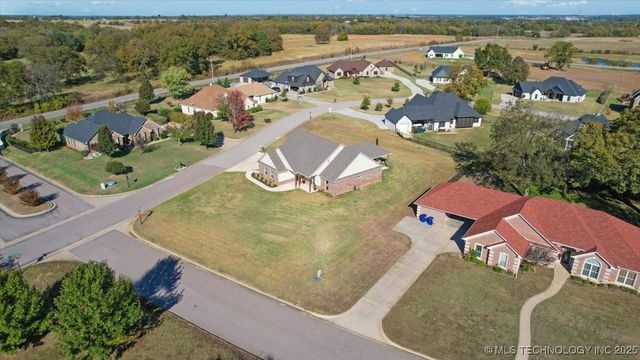 2 Wilderness N, Calera, OK 74730
