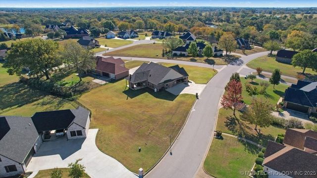 2 Wilderness N, Calera, OK 74730