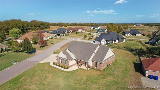 2 Wilderness N, Calera, OK 74730
