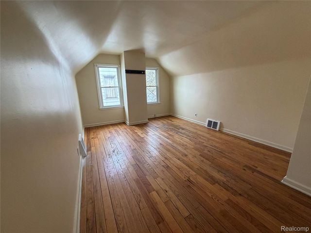 7744 Asbury Park, Detroit, MI 48228