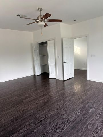 160 Pope BND S C, Cedar Creek, TX 78612
