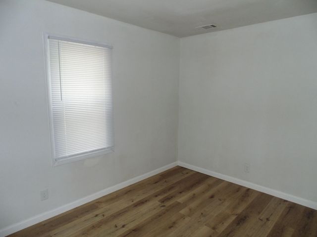 3406 E 37th Avenue, Lake Station, IN 46405