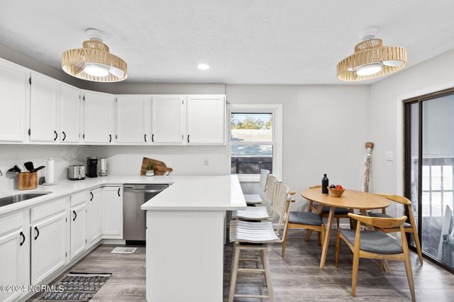 226 NE 48th Street, Oak Island, NC 28465