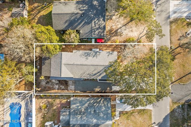 226 NE 48th Street, Oak Island, NC 28465