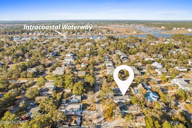 226 NE 48th Street, Oak Island, NC 28465