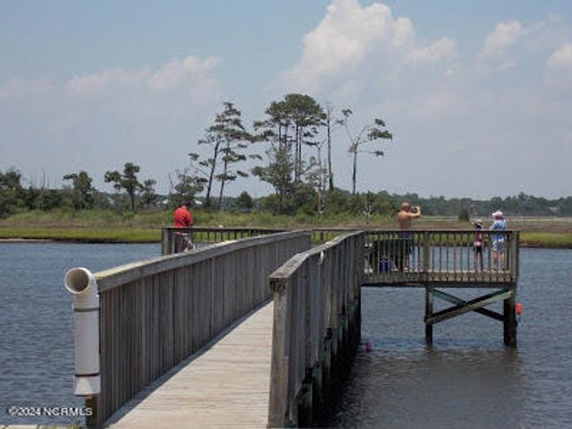 226 NE 48th Street, Oak Island, NC 28465