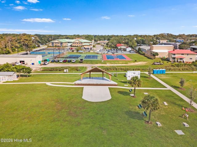 226 NE 48th Street, Oak Island, NC 28465