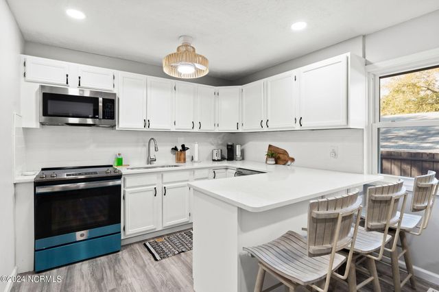 226 NE 48th Street, Oak Island, NC 28465